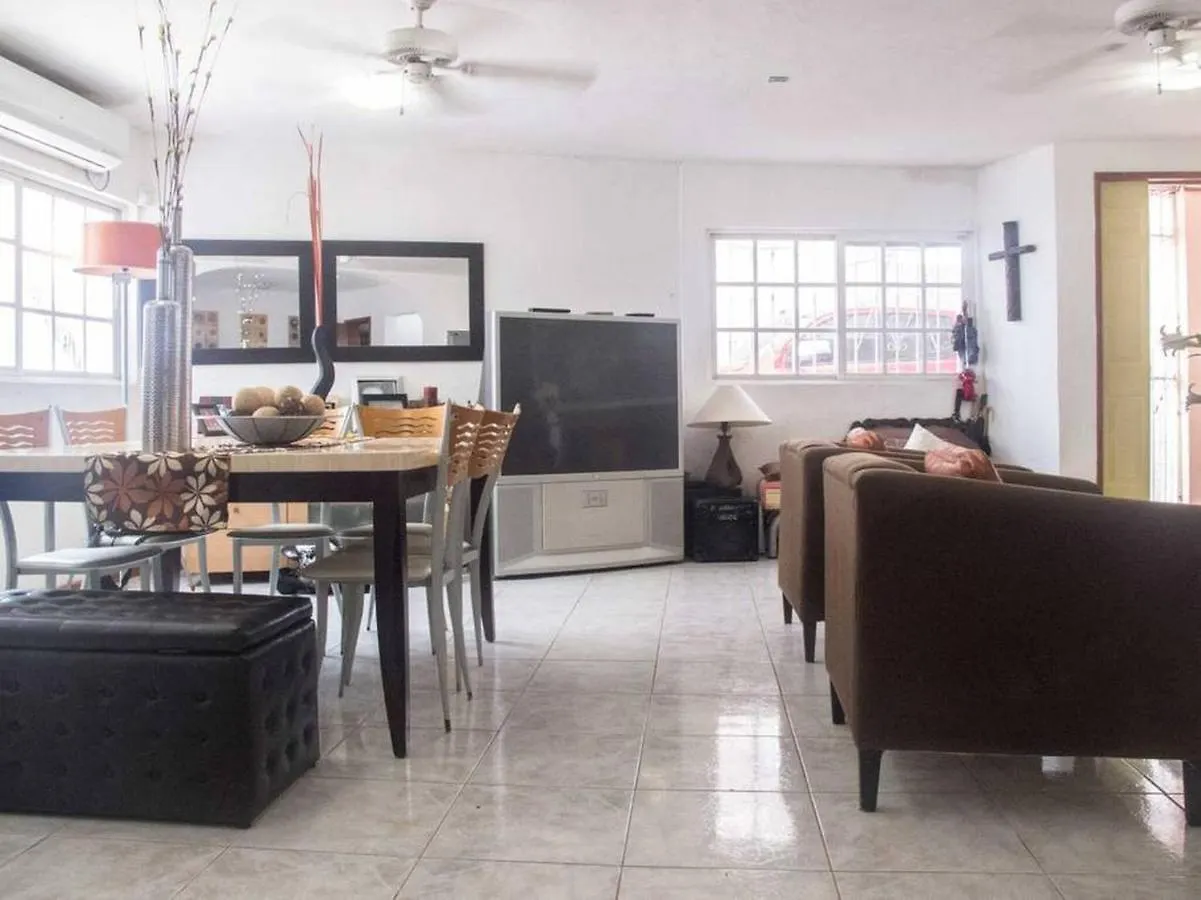 Holiday Home For 6 People Cancun